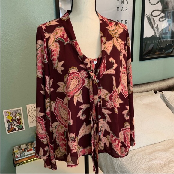 Show Me Your MuMu Brynn Paisley Bell Sleeve Blouse - Picture 2 of 7